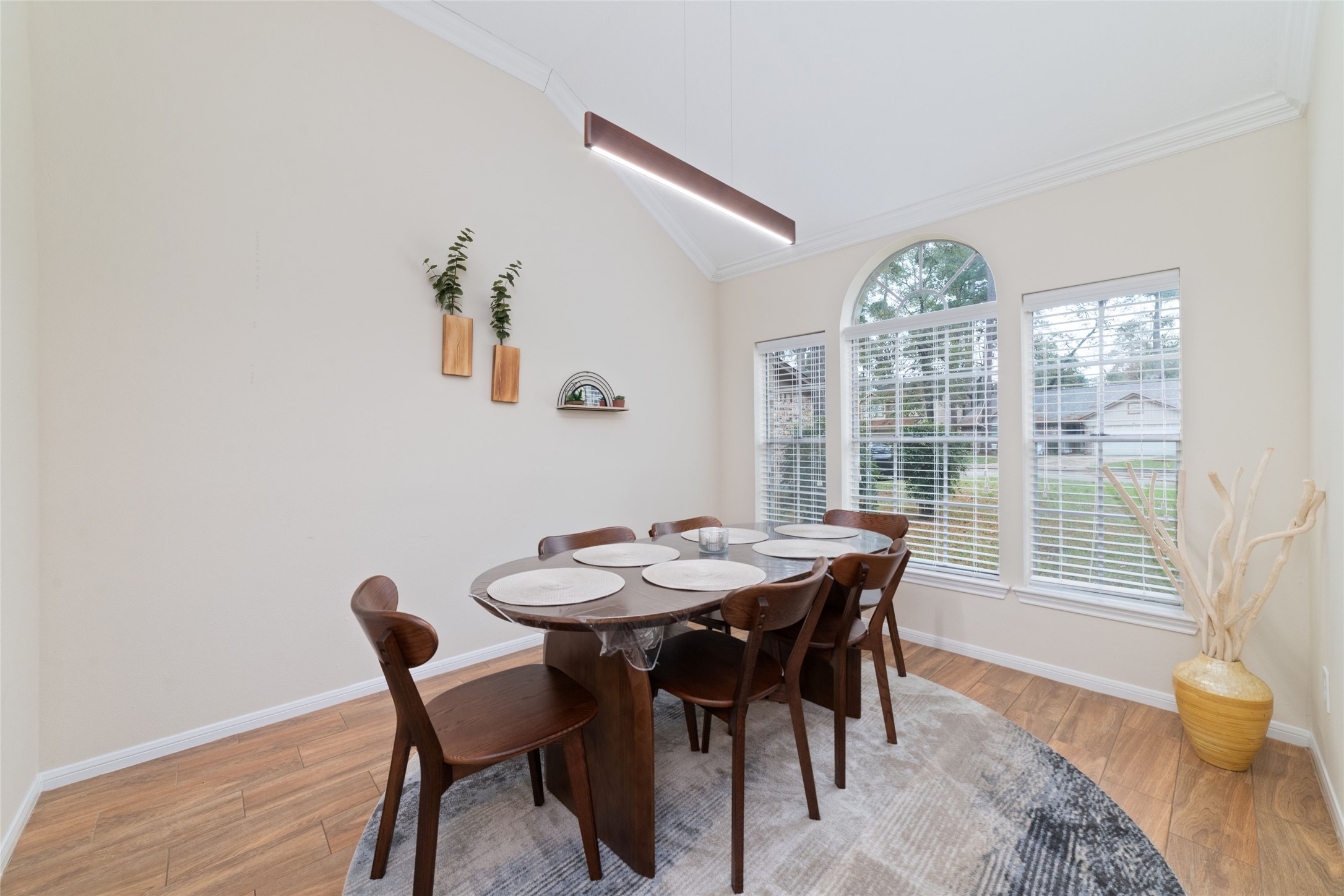 36 North Rain Forest Court Spring, TX 77380 - Photo 5 of 26