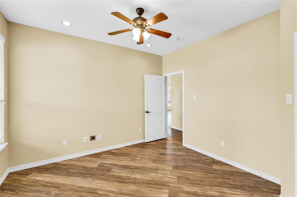 4031 Burleson Retta Road Burleson, TX 76028 - Photo 21 of 38