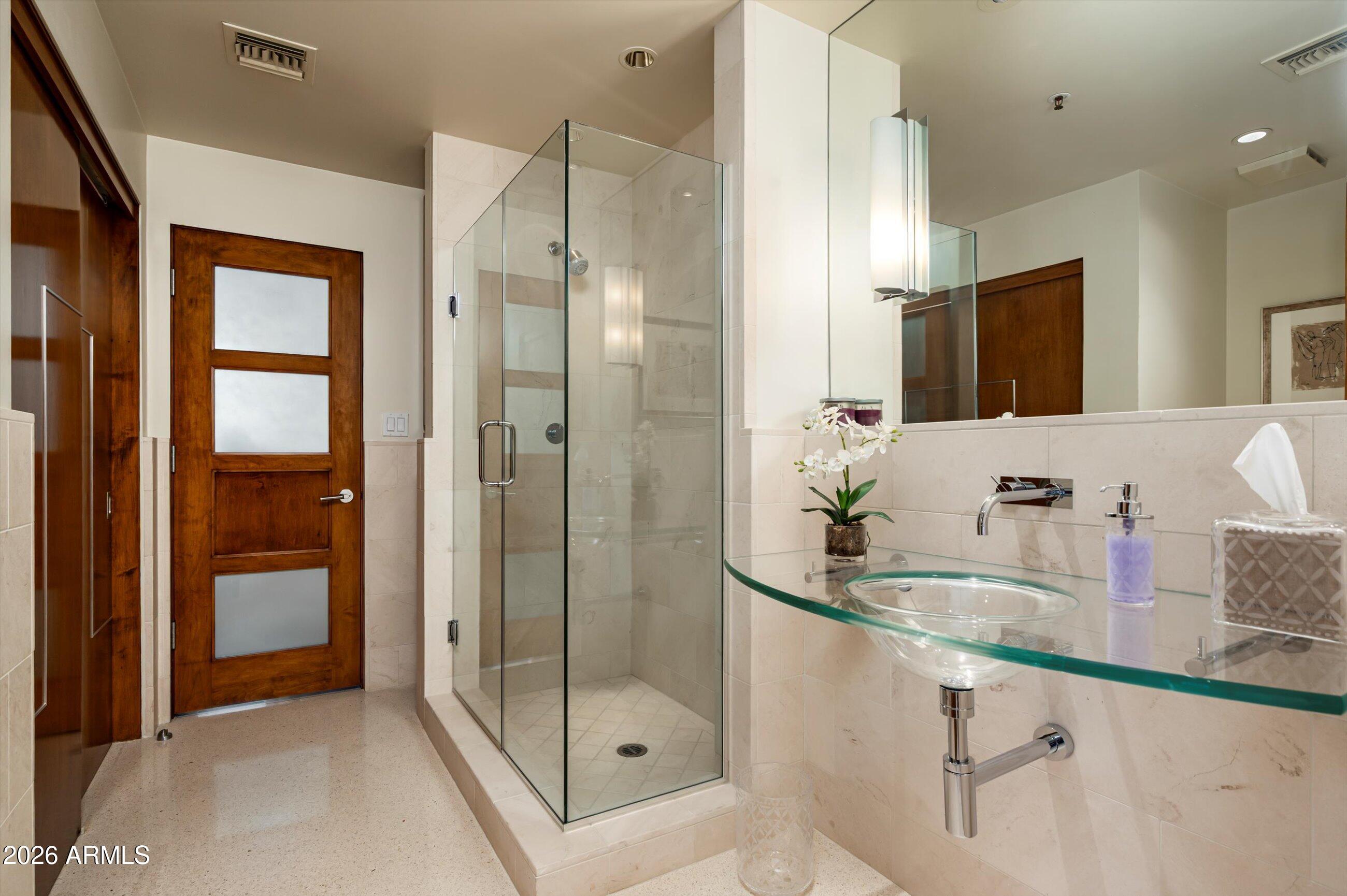 7878 East Gainey Ranch Road, Unit 65 Scottsdale, AZ 85258 - Photo 26 of 73 Office/Bedroom Bathroom