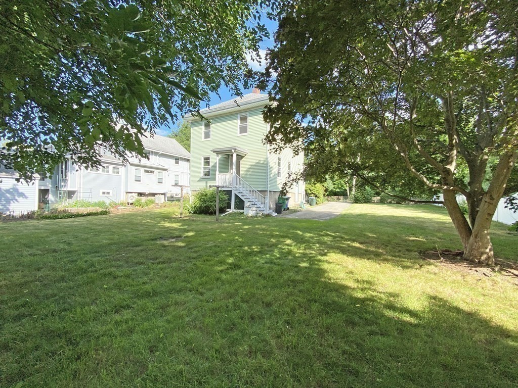435 Albemarle Road Newton, MA 02460 - Photo 2 of 23