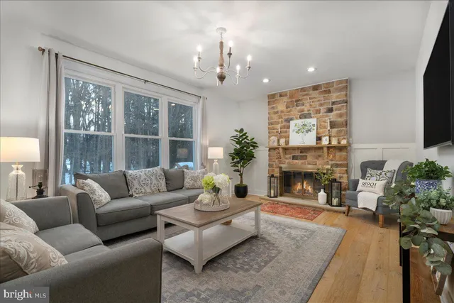 $900,000 | 1 Steeplechase Drive, Doylestown, PA 18901