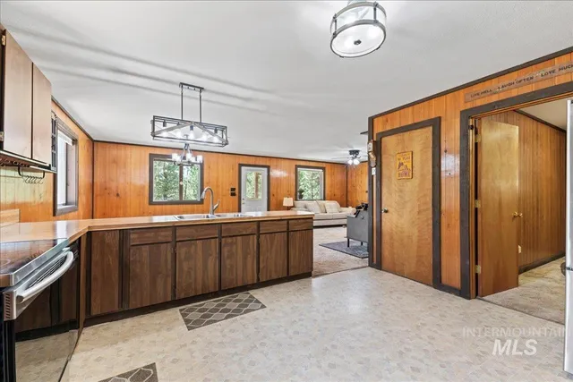 $453,000 | 8 Hopkins Drive, Idaho City, ID 83631