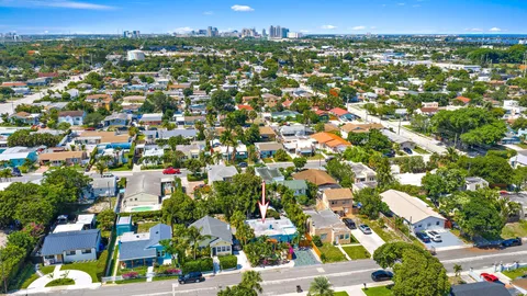 $714,999 | 823 Selkirk Street, West Palm Beach, FL 33405