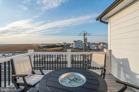 a view of balcony with city view