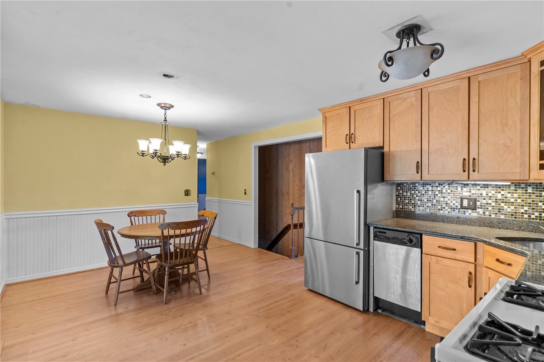 599 Walnut Hill Road Woonsocket, RI 02895 - Photo 3 of 30