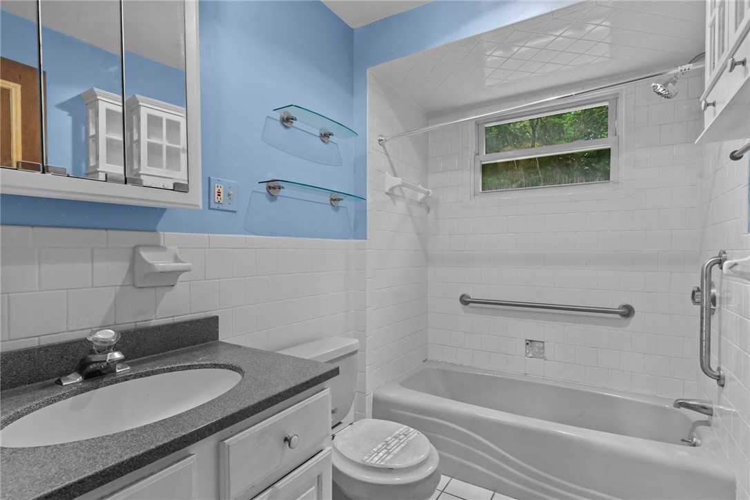 599 Walnut Hill Road Woonsocket, RI 02895 - Photo 10 of 30