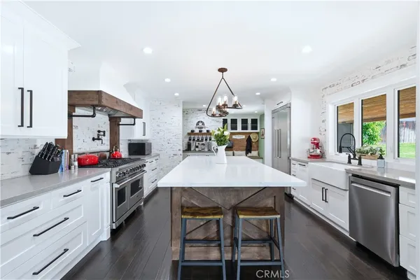 $1,885,000 | 9524 La Serna Drive, Whittier, CA 90605