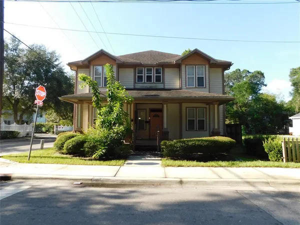 $1,900 | 801 Northwest 3rd Avenue, Unit A, Gainesville, FL 32601