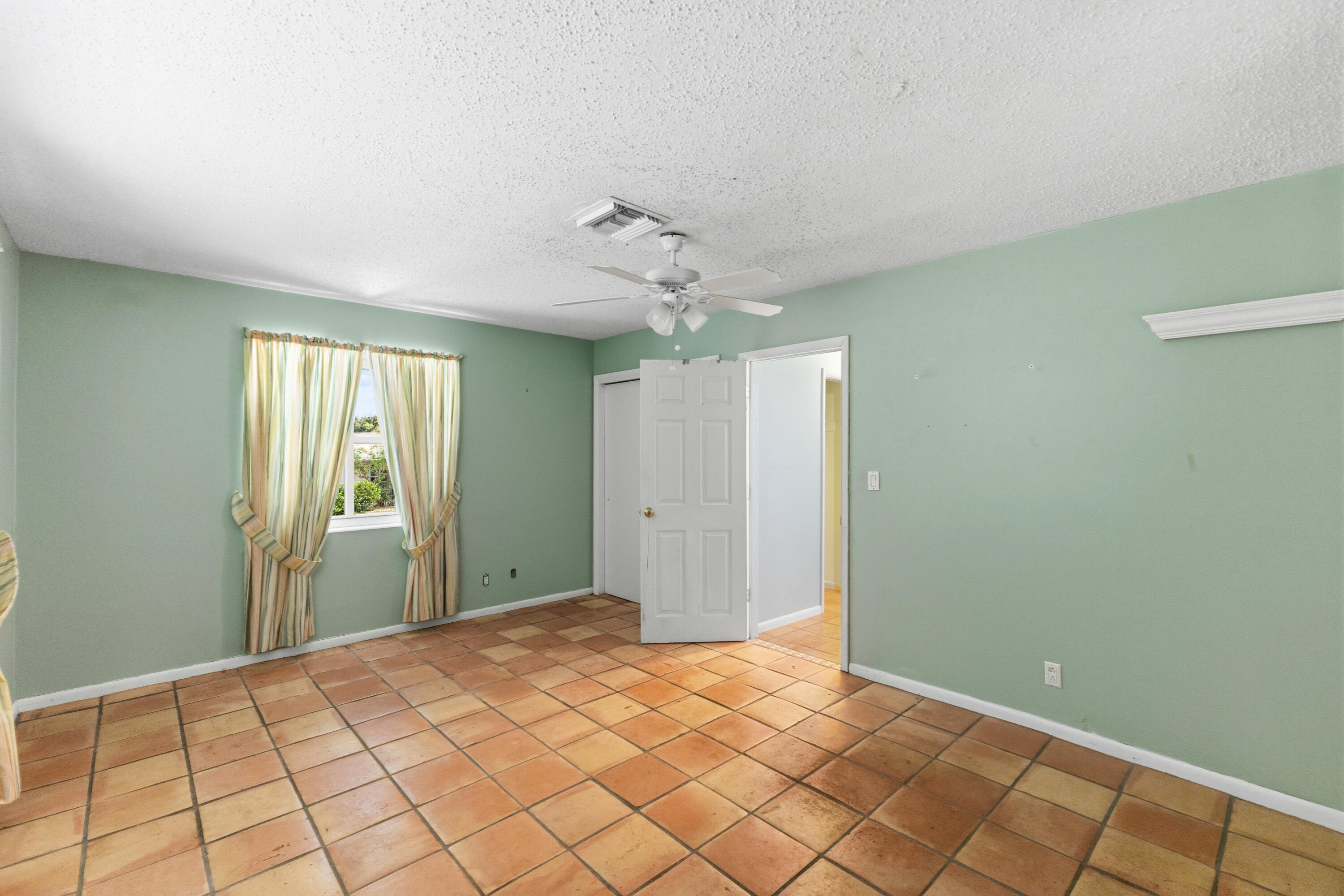 201 West Riverside Drive Jupiter, FL 33469 - Photo 14 of 17 Bedroom