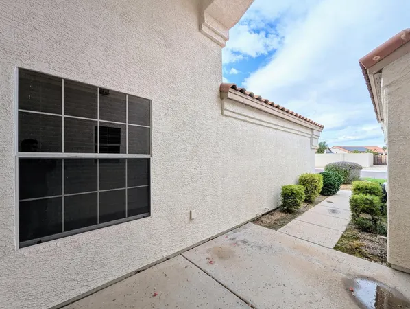 $3,098 | 12417 West Encanto Boulevard, Avondale, AZ 85392
