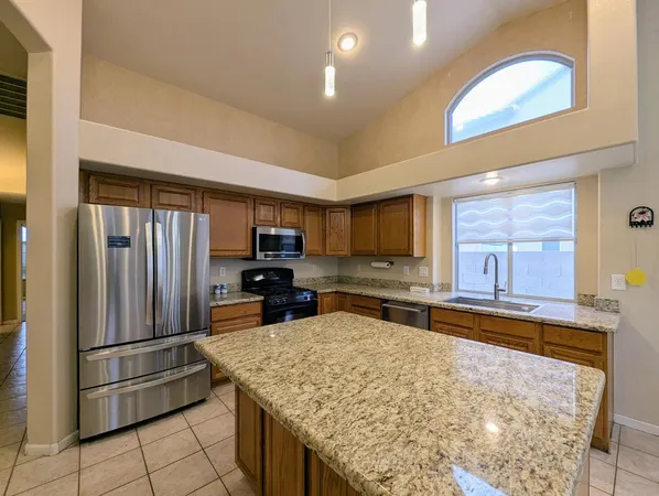 $3,098 | 12417 West Encanto Boulevard, Avondale, AZ 85392