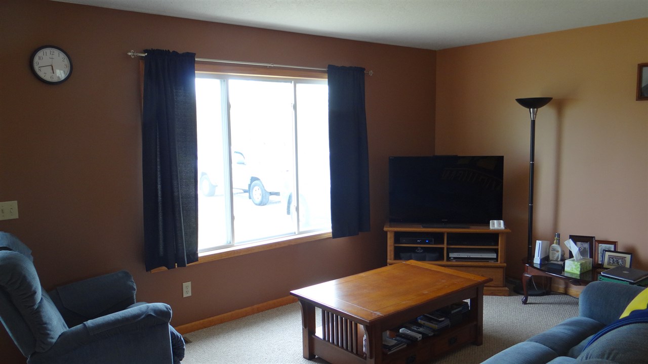 11152 Riley Road Interlochen, MI 49643 - Photo 6 of 19 1816904-5.JPG