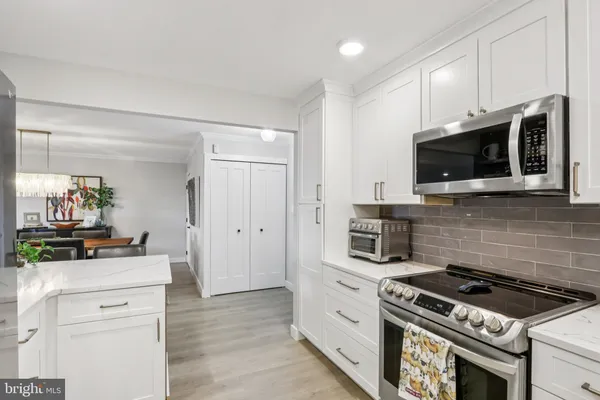 $399,900 | 21033 Valley Forge Circle, Unit 1033, King of Prussia, PA 19406