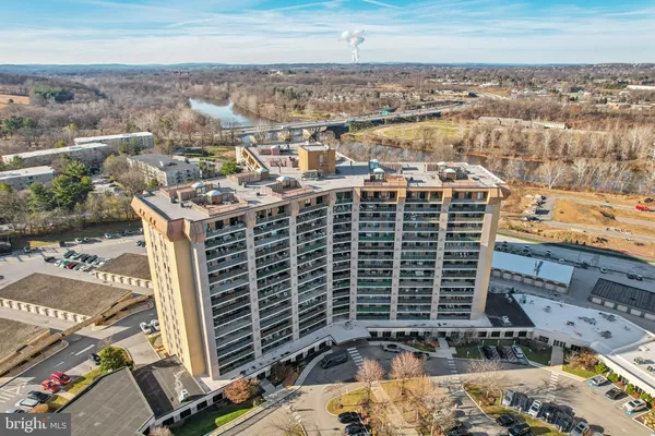 $399,900 | 21033 Valley Forge Circle, Unit 1033, King of Prussia, PA 19406