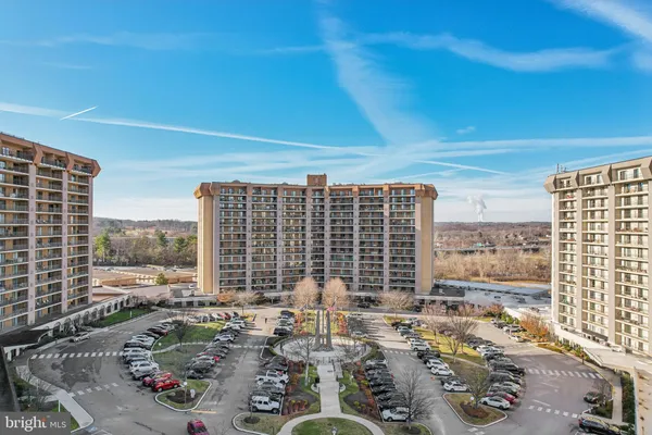 $399,900 | 21033 Valley Forge Circle, Unit 1033, King of Prussia, PA 19406