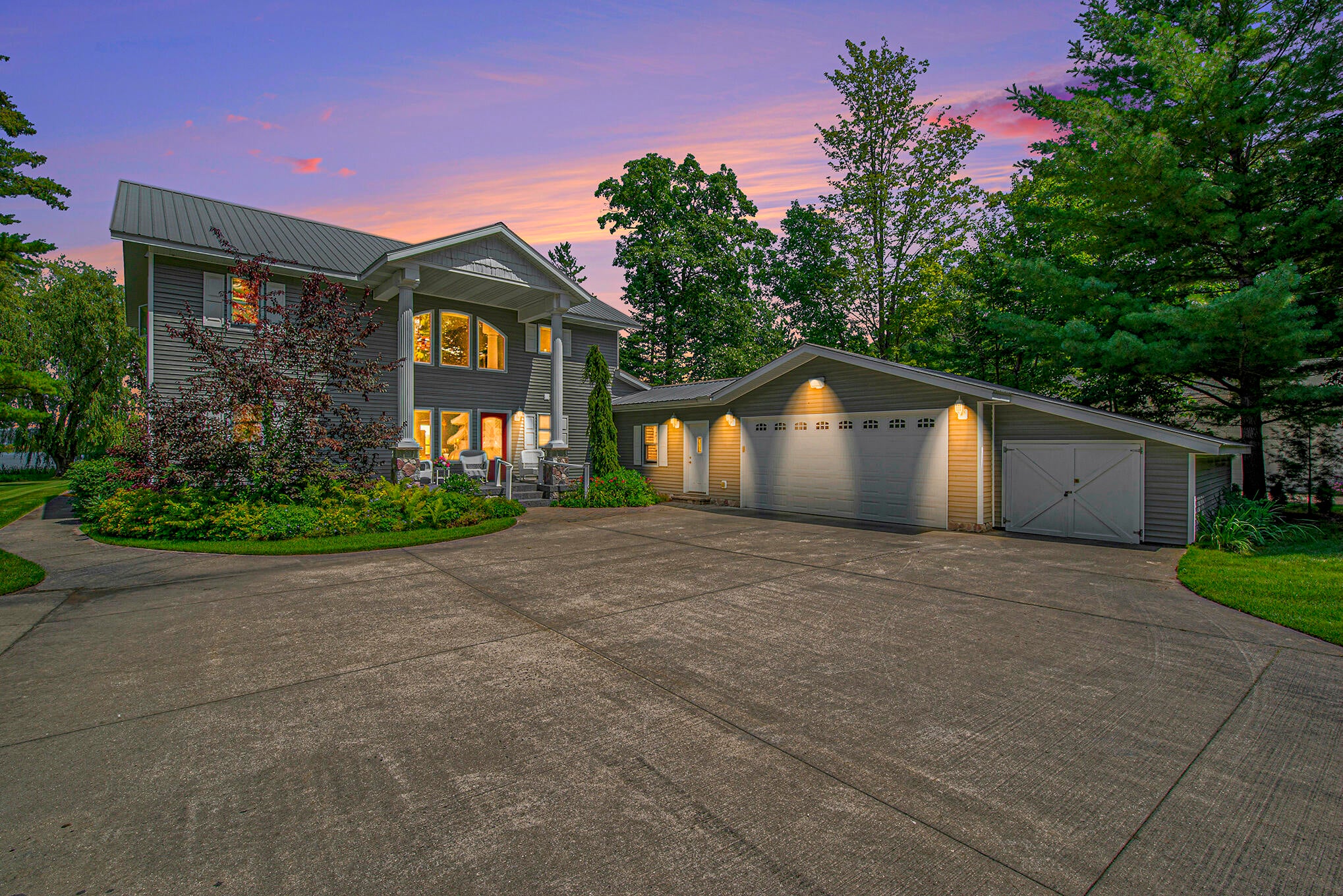 1114 North Black River Road Cheboygan, MI 49721 - Photo 1 of 63 Gallery Image 1