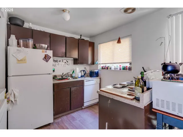 $1,400,000 | 4811 Northeast Prescott Street, Portland, OR 97218