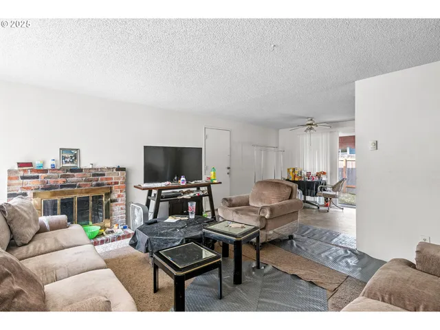 $1,400,000 | 4811 Northeast Prescott Street, Portland, OR 97218