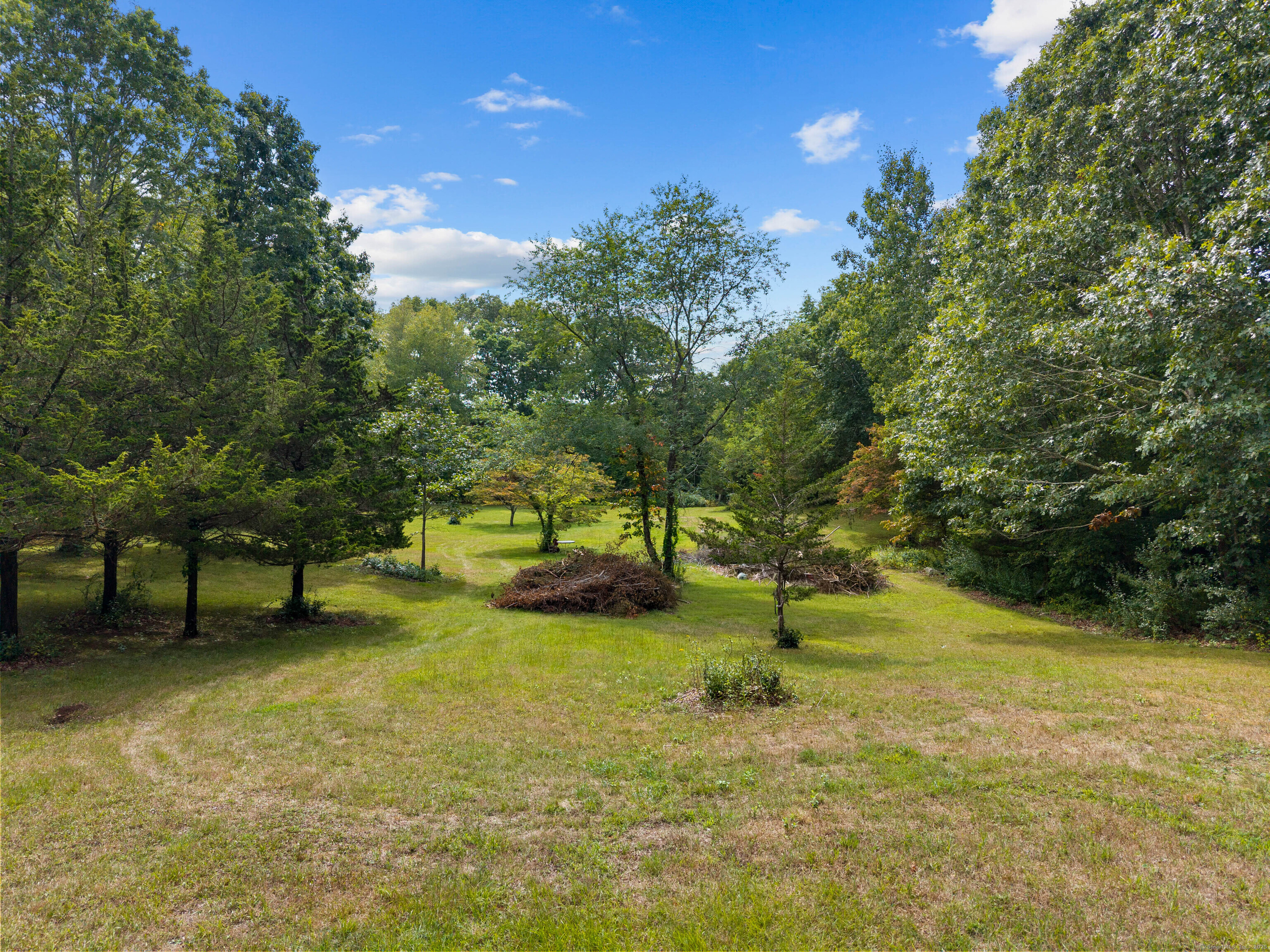 332 Lantern Hill Road Stonington, CT 06355 - Photo 6 of 38