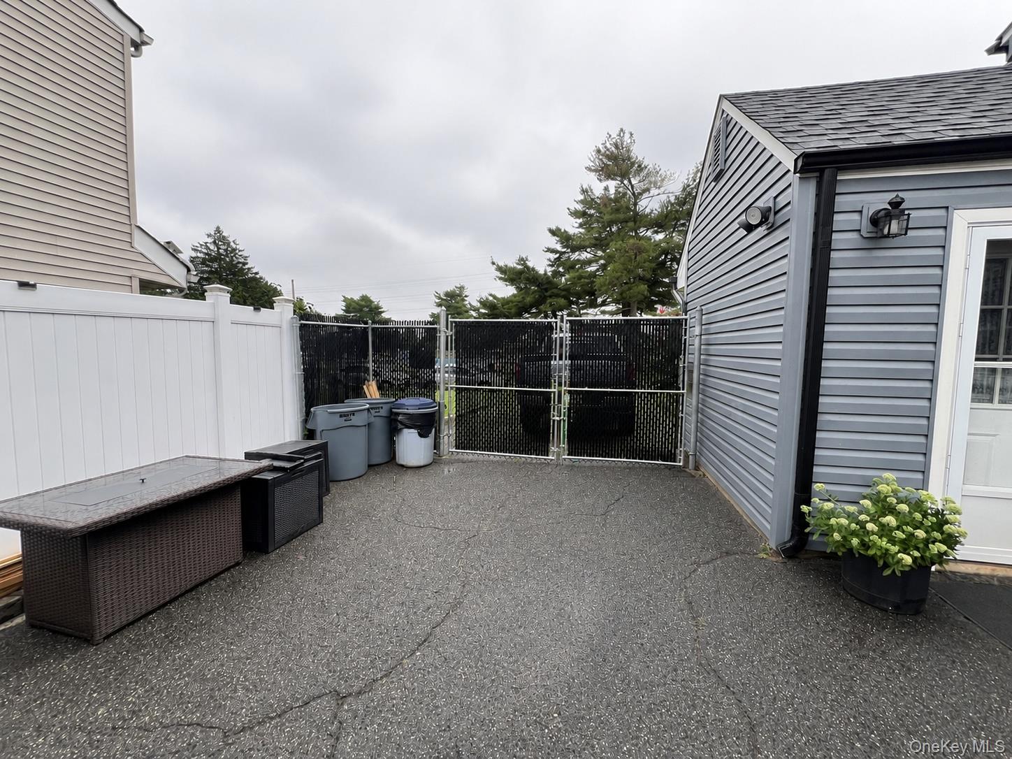 107 Azalea Road Levittown, NY 11756 - Photo 18 of 21 Gallery Image 18