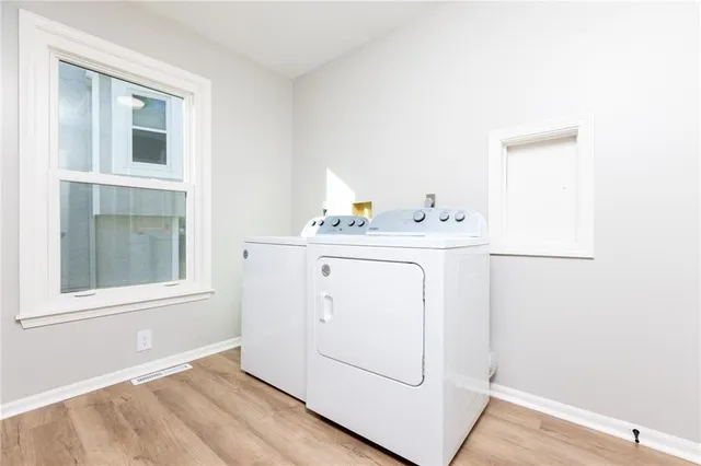 $279,000 | 9621 North Locust Drive, Kansas City, MO 64155