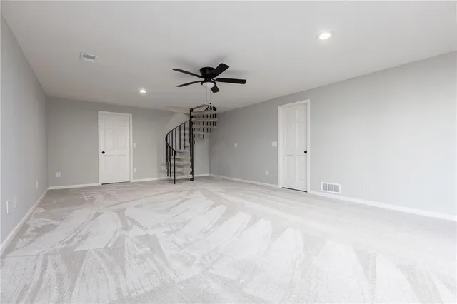 $279,000 | 9621 North Locust Drive, Kansas City, MO 64155