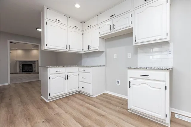 $279,000 | 9621 North Locust Drive, Kansas City, MO 64155