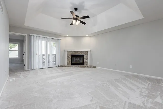 $279,000 | 9621 North Locust Drive, Kansas City, MO 64155