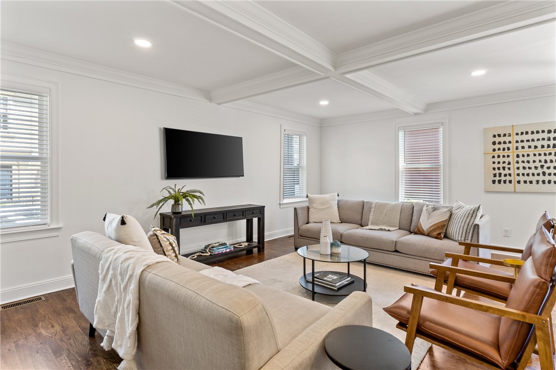 10 Cross Street Newport, RI 02840 - Photo 11 of 46