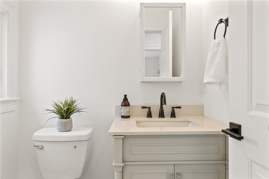 10 Cross Street Newport, RI 02840 - Photo 21 of 46