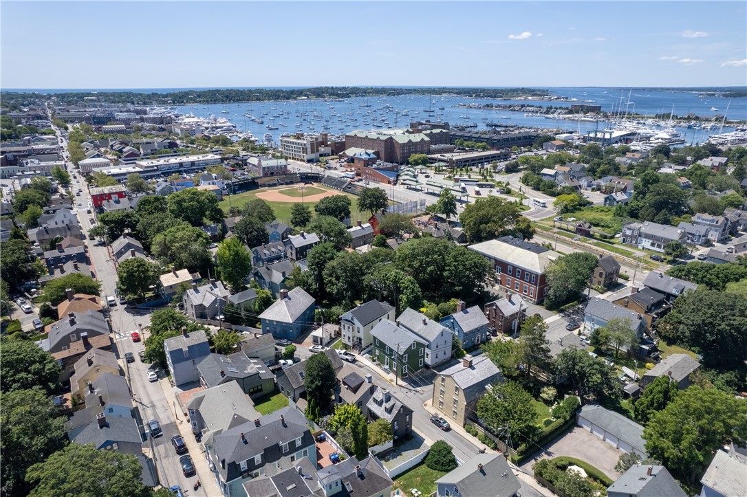 10 Cross Street Newport, RI 02840 - Photo 4 of 46