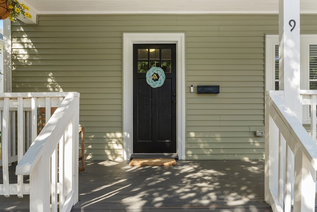 9 Phelps Street Salem, MA 01970 - Photo 2 of 41