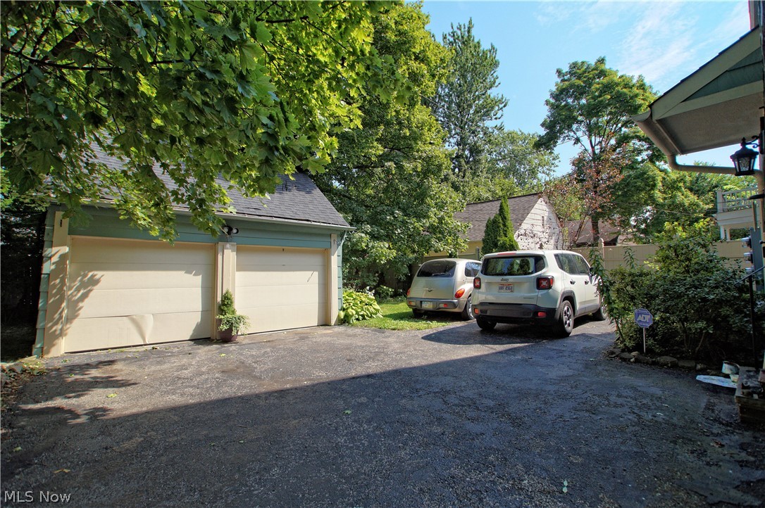 17423 Winslow Road Cleveland, OH 44120 - Photo 30 of 33 Gallery Image 30