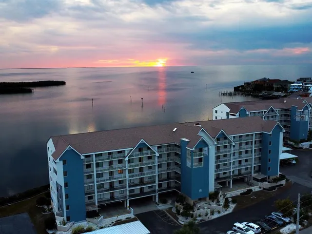 $249,000 | 4620 Bay Boulevard, Unit 1122, Port Richey, FL 34668