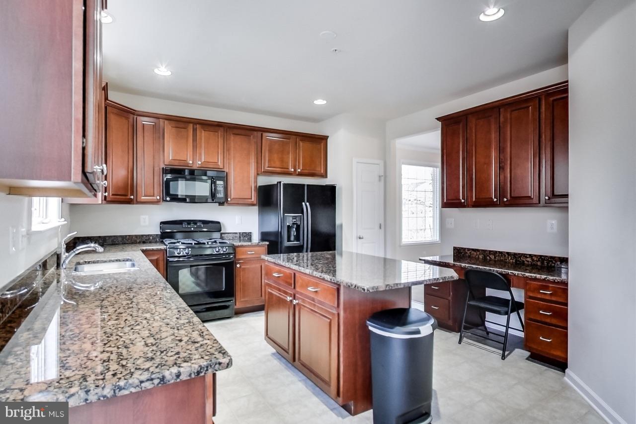 1303 Dogwood Drive Frederick, MD 21701 - Photo 8 of 30 Kitchen