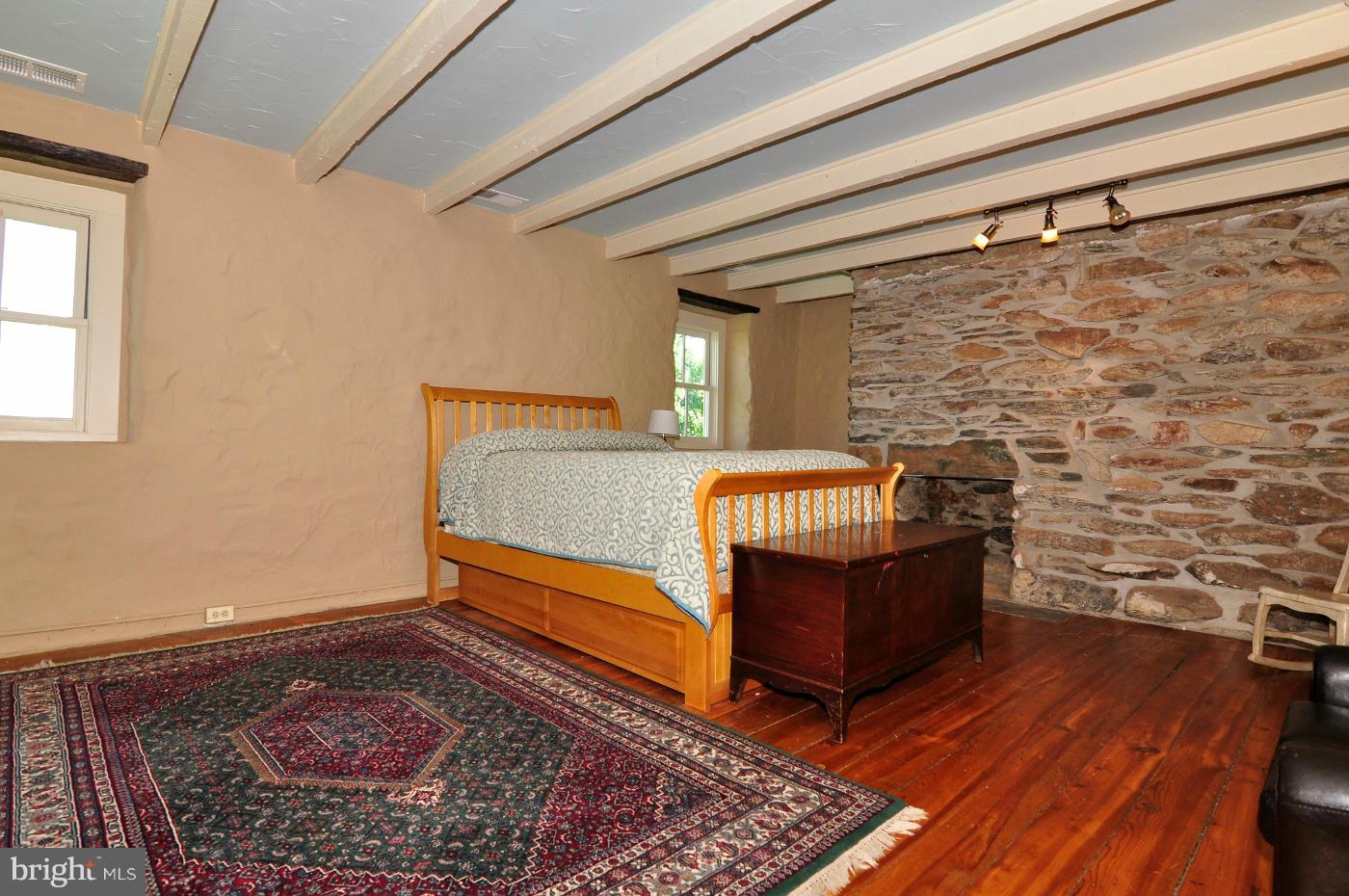 35592 Sunny Ridge Road Round Hill, VA 20141 - Photo 21 of 30 Bedroom