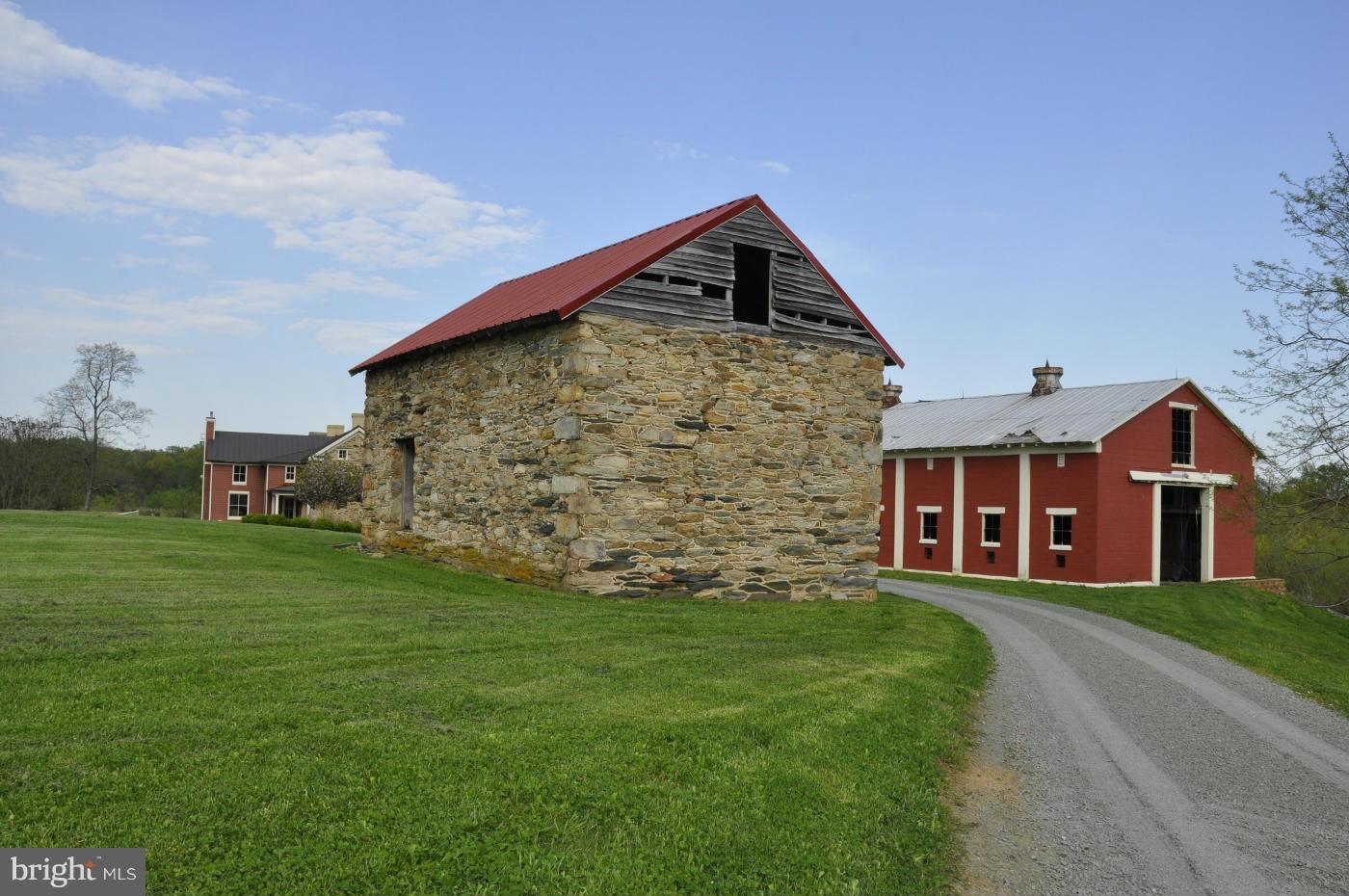 35592 Sunny Ridge Road Round Hill, VA 20141 - Photo 24 of 30 Exterior (General)