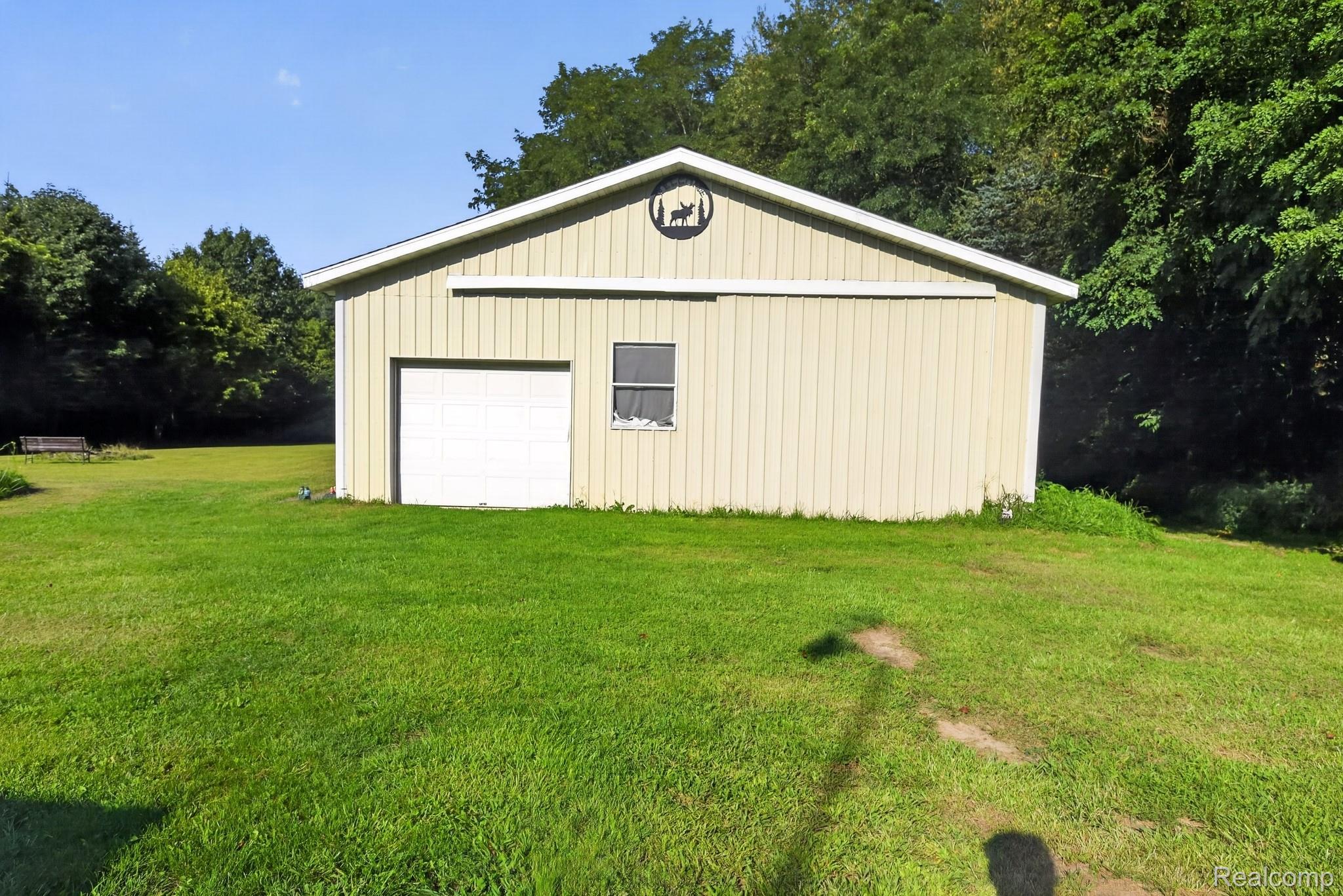 6266 Kikendall Road Eaton Rapids, MI 48827 - Photo 11 of 36 14_6266_Kikendall_Rd-Exterior-8796.jpg