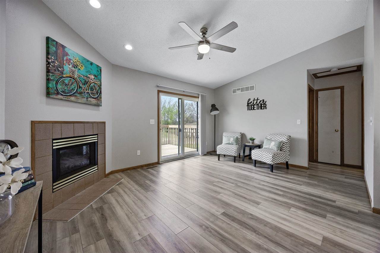 2428 Walden Road Iowa City, IA 52246 - Photo 3 of 25 Gallery Image 3