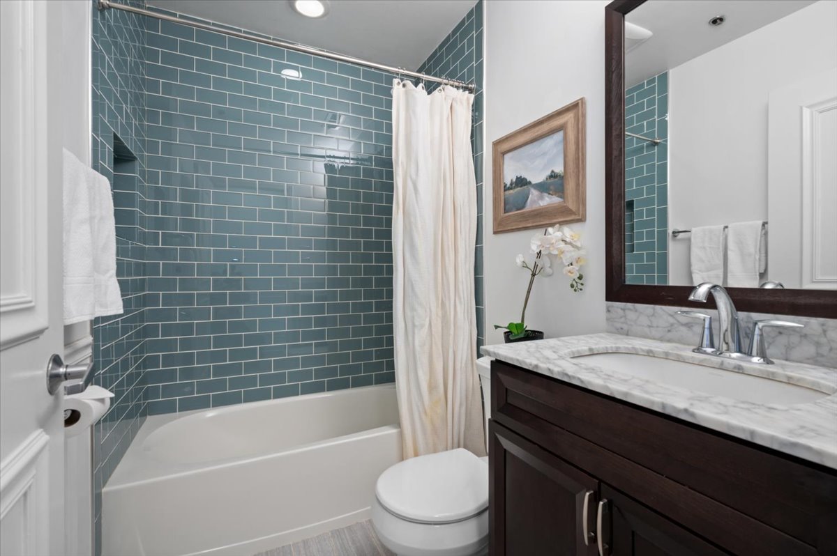 1016 West Madison Street, Unit 2N Chicago, IL 60607 - Photo 15 of 23