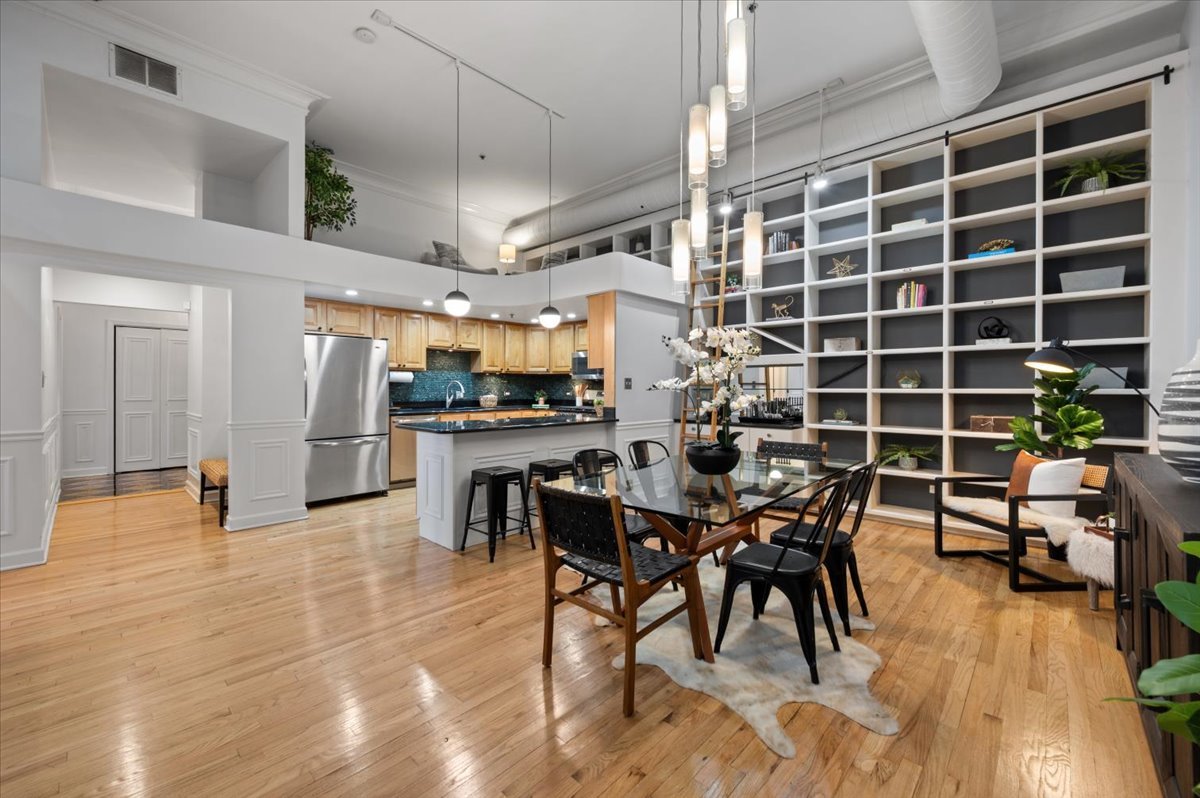 1016 West Madison Street, Unit 2N Chicago, IL 60607 - Photo 8 of 23