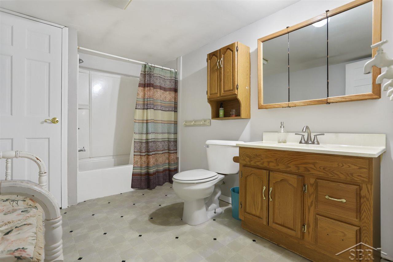 4720 East Freeland Road Freeland, MI 48623 - Photo 23 of 44