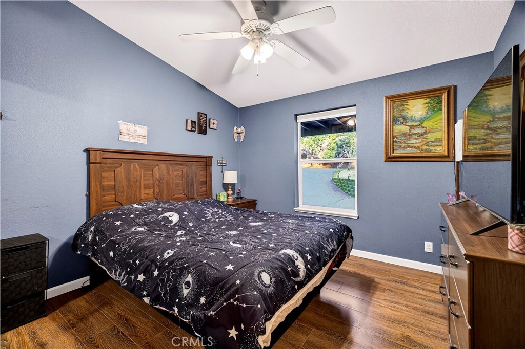 14439 Clarion Way Magalia, CA 95954 - Photo 31 of 65 Guest Bedroom