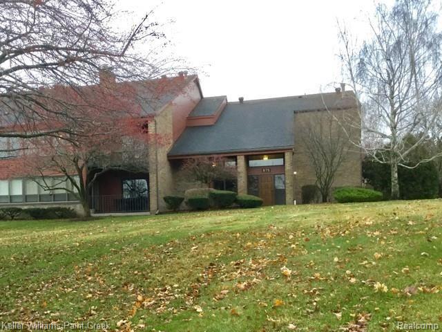 875 Green View Court, Unit 56 Rochester Hills, MI 48307 - Photo 2 of 29