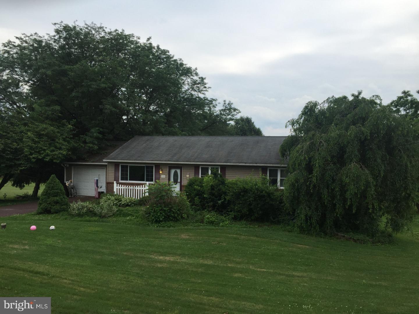 2195 Keiper Road Quakertown, PA 18951 - Photo 2 of 5 Gallery Image 2