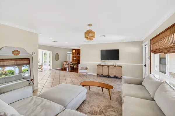 $780,000 | 301 Southeast 8th Avenue, Deerfield Beach, FL 33441