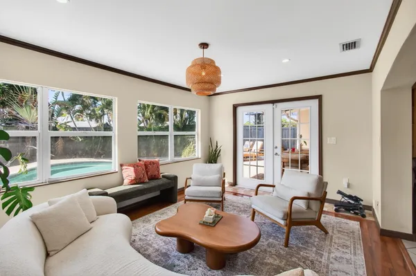 $780,000 | 301 Southeast 8th Avenue, Deerfield Beach, FL 33441