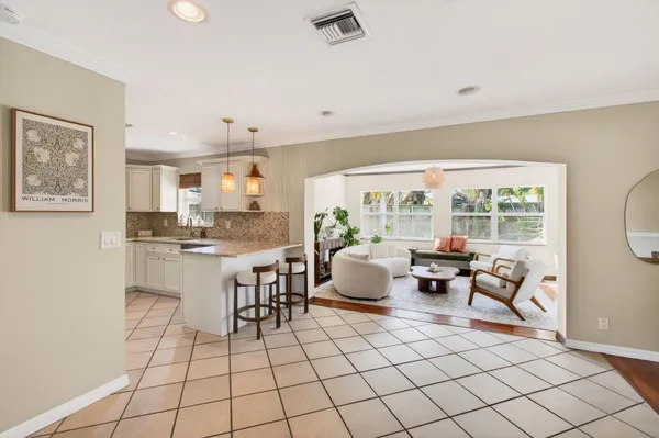 $780,000 | 301 Southeast 8th Avenue, Deerfield Beach, FL 33441