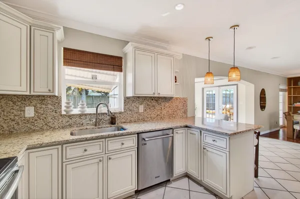 $780,000 | 301 Southeast 8th Avenue, Deerfield Beach, FL 33441