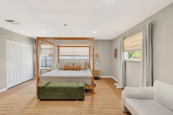 $780,000 | 301 Southeast 8th Avenue, Deerfield Beach, FL 33441